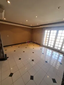 Sobrado com 3 Quartos à venda, 333m² no Jardim da Fonte, Jundiaí