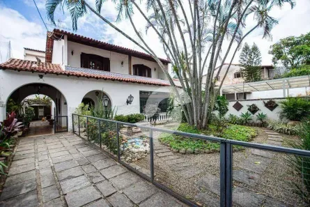 Casa com 5 Quartos à venda, 720m² no Piratininga, Niterói