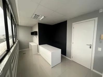 Sala Comercial à venda, 27m² no Estreito, Florianópolis