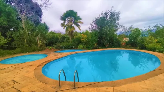 Casa com 7 Quartos à venda, 463m² no Araçatiba, Maricá