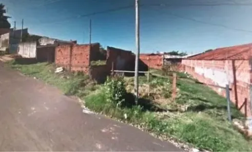Lote/Terreno à venda, 200m² no Parque dos Ipês, Marília