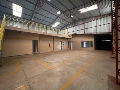 Galpão/Depósito/Armazém para alugar, 425m² no Coqueiral, Cascavel