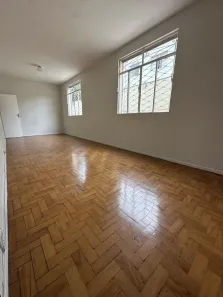 Apartamento com 3 Quartos para alugar, 110m² no Santa Efigênia, Belo Horizonte