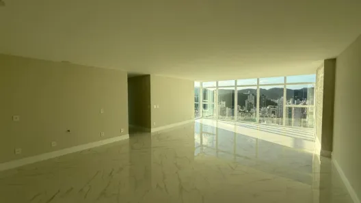 Apartamento com 3 Quartos à venda, 126m² no Centro, Balneário Camboriú