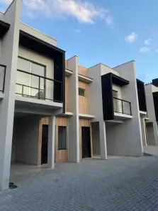Casa com 2 Quartos à venda, 77m² no Santa Catarina, Joinville
