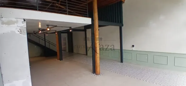 Imóvel Comercial para alugar, 300m² no Jardim Apolo I, São José dos Campos