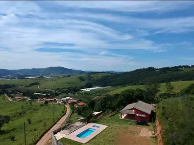 Fazenda/Sítio com 3 Quartos à venda, 180m² no Tanque, Atibaia