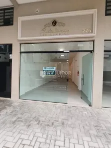 Prédio Residencial para alugar, 76m² no Meia Praia, Itapema