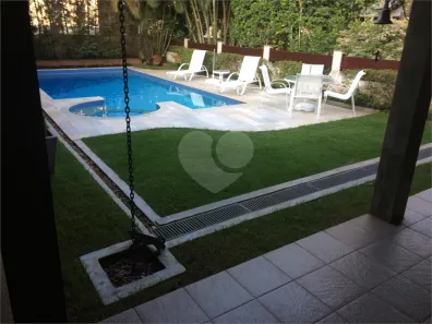 Casa de Condomínio com 3 Quartos à venda, 350m² no Morada dos Pinheiros (Aldeia da Serra), Santana de Parnaíba