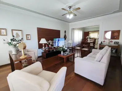 Casa com 3 Quartos à venda, 176m² no Jardim García, Campinas