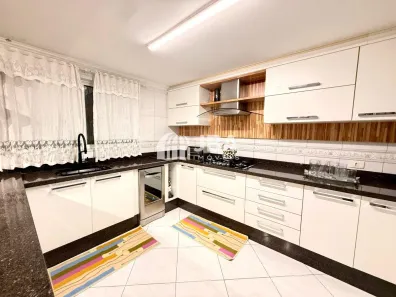 Sobrado com 3 Quartos à venda, 146m² no Cajuru, Curitiba