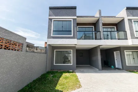 Sobrado com 3 Quartos à venda, 104m² no Fazendinha, Curitiba