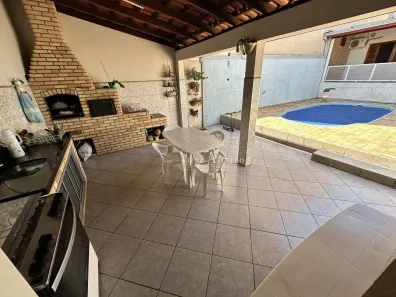 Casa com 4 Quartos à venda, 200m² no Vila Domingues, Votorantim