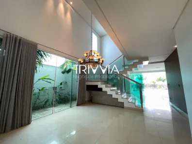 Casa de Condomínio com 4 Quartos para alugar, 360m² no Morada da Colina, Uberlândia
