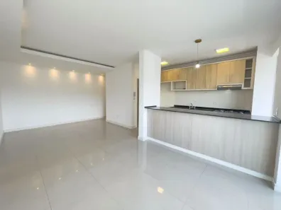 Apartamento com 3 Quartos para alugar, 118m² no Escola Agrícola, Blumenau