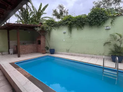 Casa com 3 Quartos à venda, 292m² no Maravista, Niterói