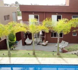 Casa com 3 Quartos para alugar, 590m² no São Paulo II, Cotia