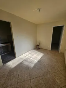 Casa com 1 Quarto para alugar, 50m² no Marechal Hermes, Rio de Janeiro