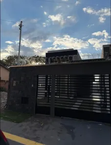 Casa com 3 Quartos à venda, 107m² no Jardim Veneza, Aparecida de Goiânia