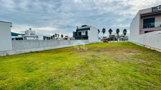 Lote/Terreno à venda, 400m² no Beira Rio, Biguaçu