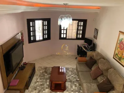 Casa com 4 Quartos à venda, 235m² no Loteamento Villa Branca, Jacareí