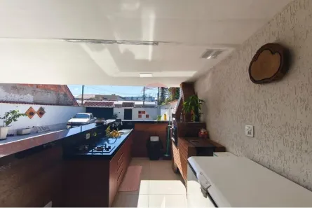 Sobrado com 3 Quartos à venda, 250m² no Conjunto Residencial Galo Branco, São José dos Campos