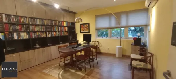 Sala Comercial à venda, 71m² no Moinhos de Vento, Porto Alegre