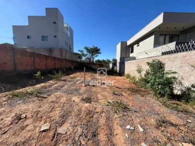 Lote/Terreno à venda, 390m² no Ibituruna, Montes Claros