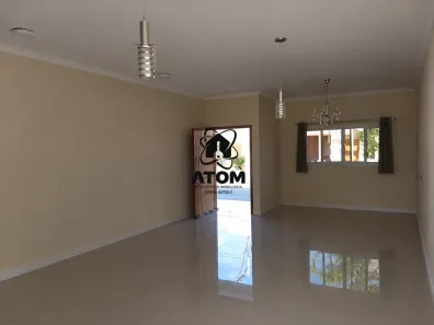 Casa com 3 Quartos para alugar, 170m² no Parque São Cristóvão, Taubaté