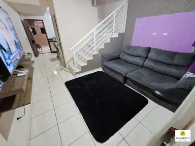 Sobrado com 2 Quartos à venda, 68m² no Adhemar Garcia, Joinville