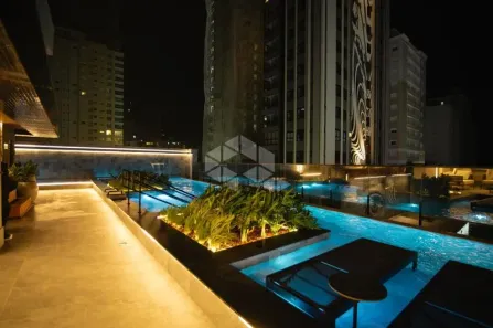 Apartamento com 4 Quartos para alugar, 166m² no Meia Praia, Itapema