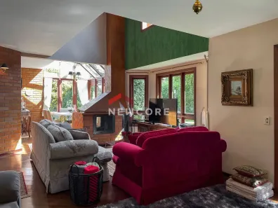 Casa de Condomínio com 4 Quartos à venda, 206m² no Vila Natal, Campos do Jordão