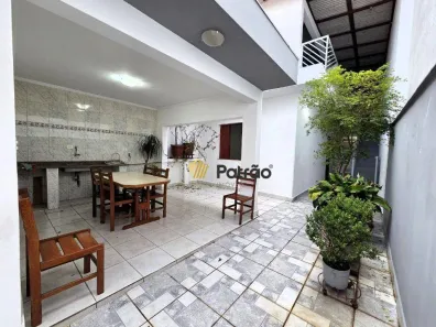 Casa com 3 Quartos à venda, 237m² no Vila Valparaíso, Santo André