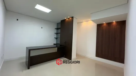 Sala Comercial para alugar, 130m² no Pioneiros, Balneário Camboriú