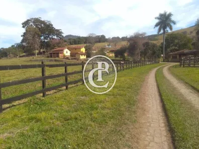 Fazenda/Sítio com 5 Quartos à venda, 100m² no , Paraisópolis