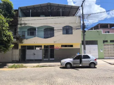 Prédio Residencial à venda, 280m² no Santa Helena, Governador Valadares