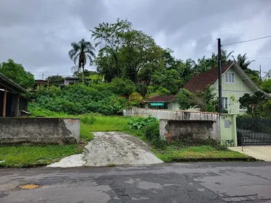 Lote/Terreno à venda, 608m² no Atiradores, Joinville