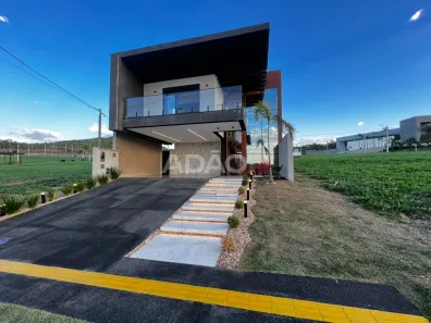 Casa de Condomínio com 4 Quartos à venda, 225m² no Residencial Entre Lagos, Senador Canedo