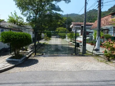 Casa de Condomínio com 2 Quartos à venda, 100m² no São Francisco, Niterói
