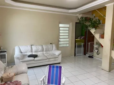 Casa com 3 Quartos à venda, 230m² no Bosque dos Eucaliptos, São José dos Campos