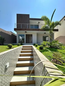 Casa de Condomínio com 4 Quartos à venda, 10m² no Buraquinho, Lauro de Freitas
