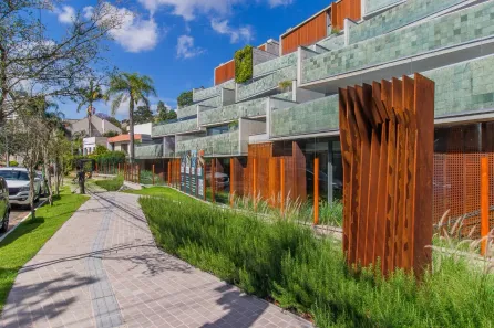 Apartamento com 3 Quartos à venda, 237m² no Três Figueiras, Porto Alegre
