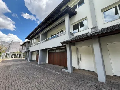 Casa com 3 Quartos para alugar, 310m² no Jardim América, Caxias do Sul