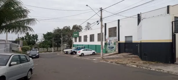Galpão/Depósito/Armazém para alugar, 225m² no Jardim das Palmeiras, Sumaré