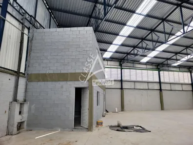Galpão/Depósito/Armazém com 1 Quarto para alugar, 600m² no Parque João Ramalho, Santo André