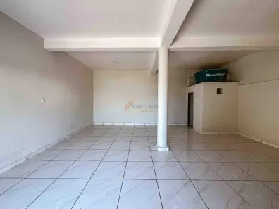 Ponto Comercial para alugar, 40m² no Centro, Divinópolis