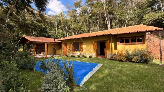 Casa com 4 Quartos à venda, 244m² no Itaipava, Petrópolis
