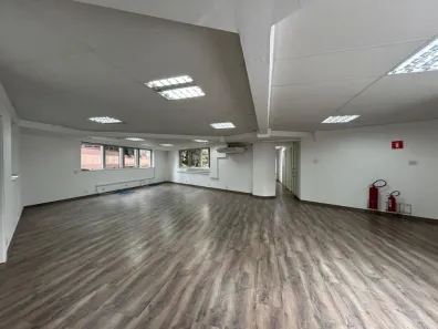 Sala Comercial para alugar, 231m² no Vila Olímpia, São Paulo