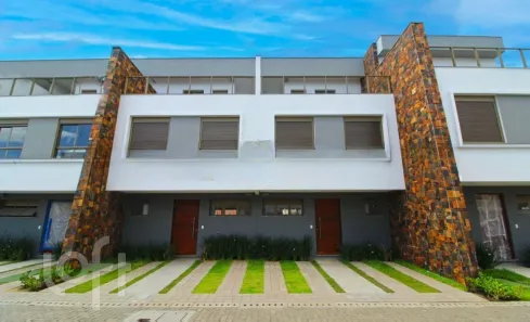 Casa de Condomínio com 3 Quartos à venda, 180m² no Jardim Itu, Porto Alegre