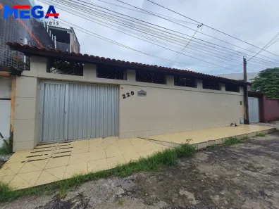 Casa com 4 Quartos à venda, 171m² no Vila Velha, Fortaleza